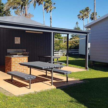 Surfrider Caravan Park Barrack Point Bagian luar foto