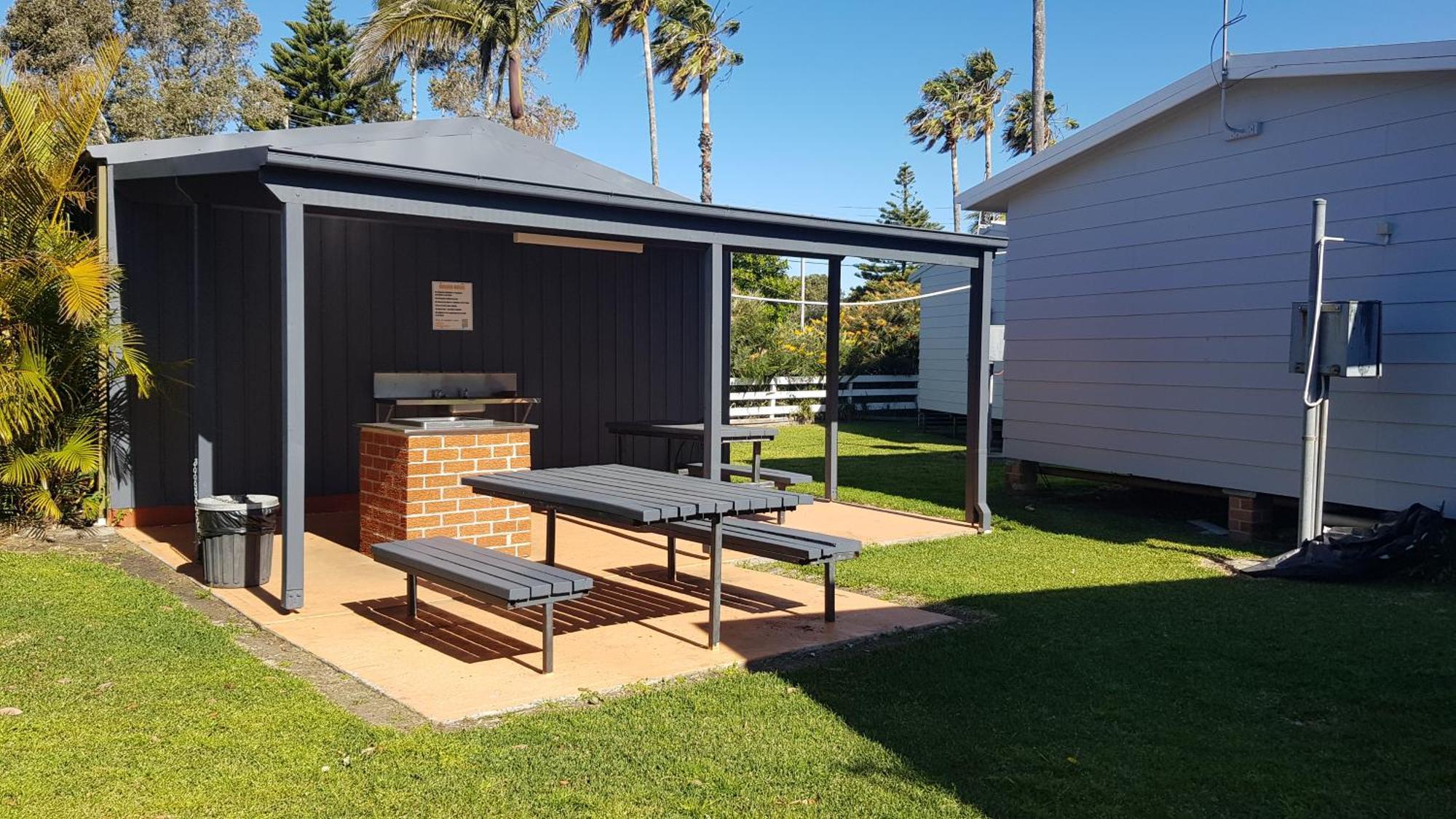 Surfrider Caravan Park Barrack Point Bagian luar foto